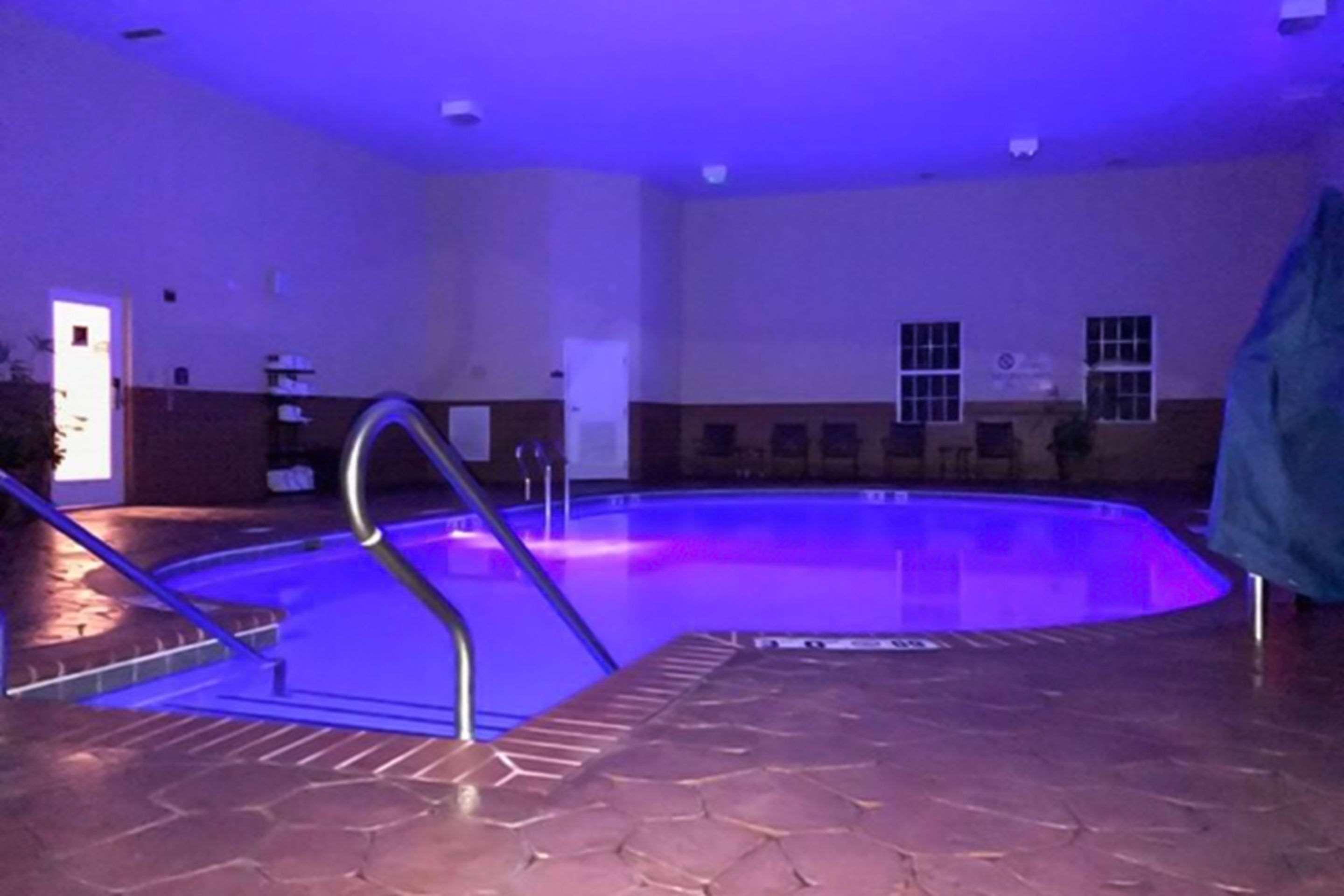 Comfort Suites Newport News Airport Exteriér fotografie