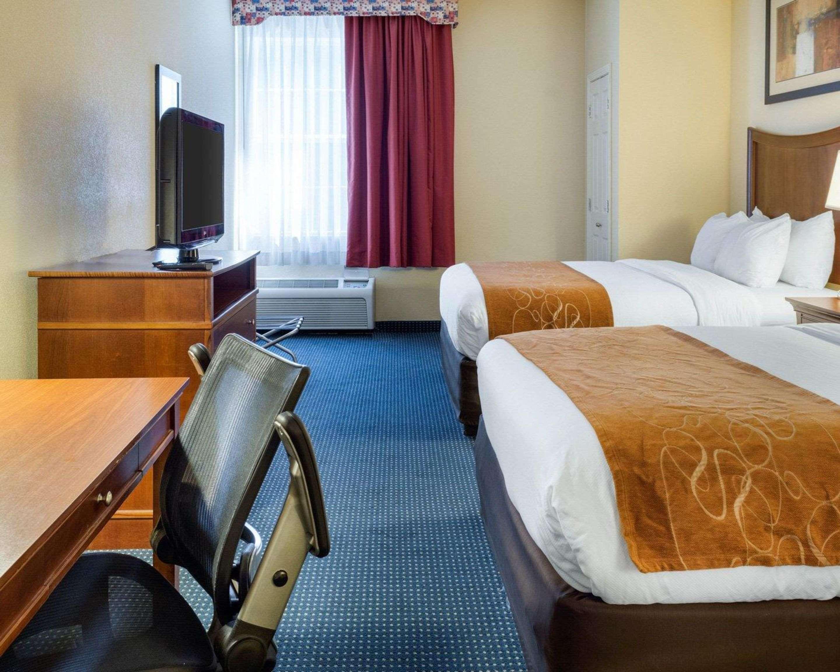 Comfort Suites Newport News Airport Exteriér fotografie