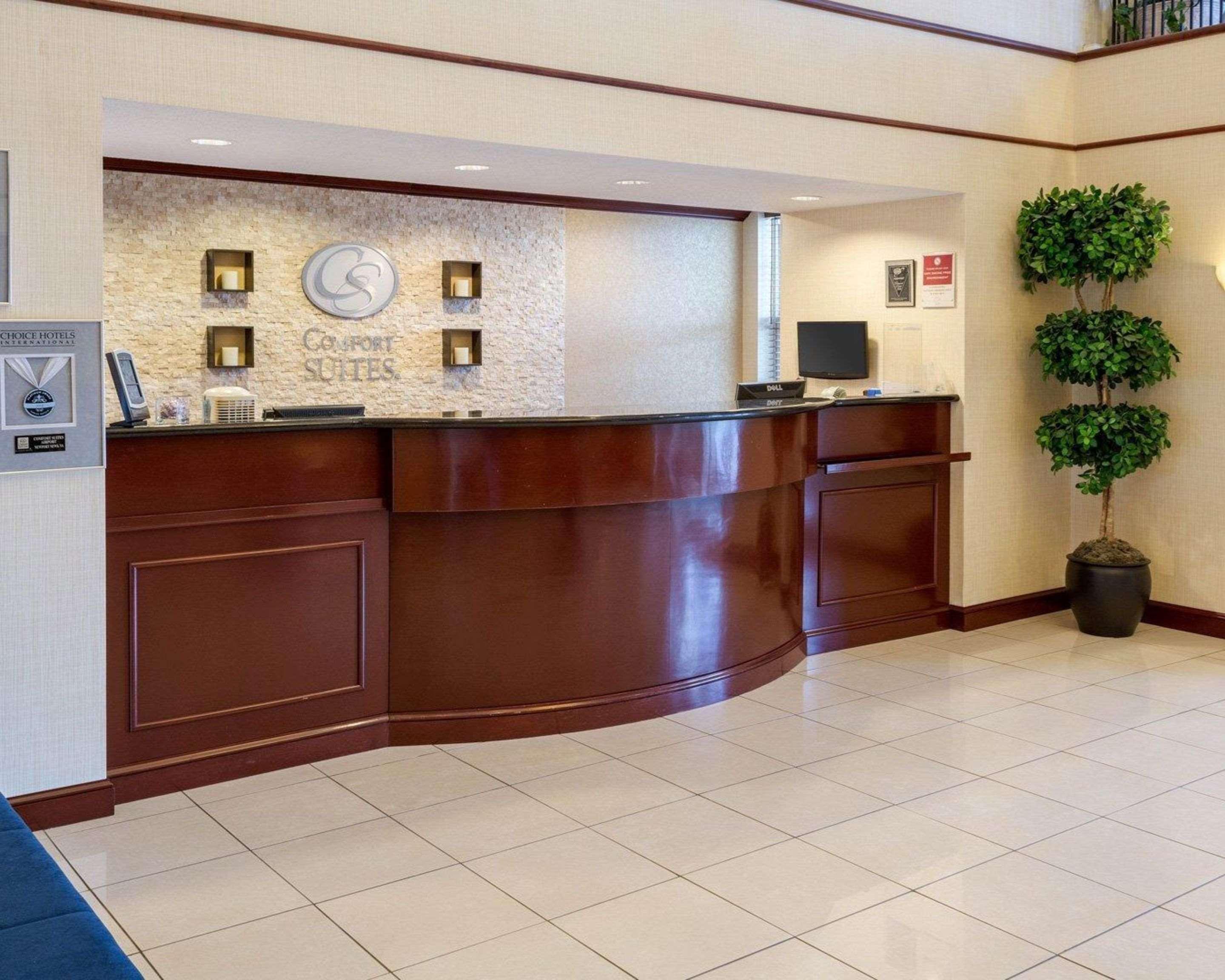 Comfort Suites Newport News Airport Exteriér fotografie