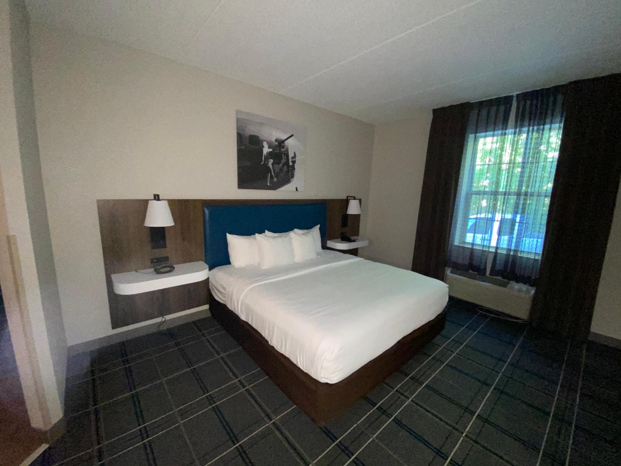 Comfort Suites Newport News Airport Exteriér fotografie